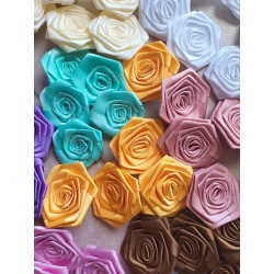 lot 50 grosses roses satin