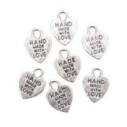 10 charms pendentifs Hand made with love